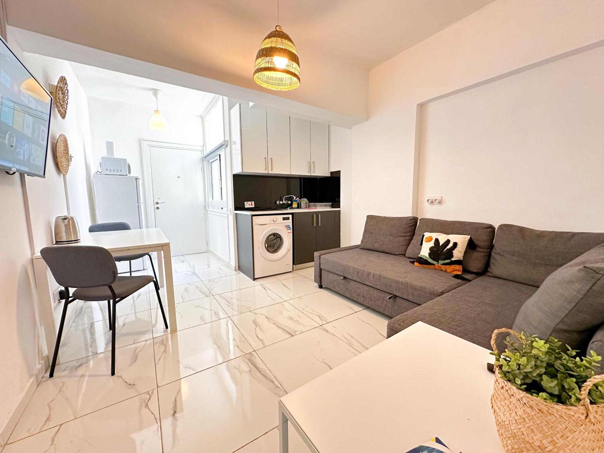 Real Center Apartment ลาร์นาคา ภายนอก รูปภาพ